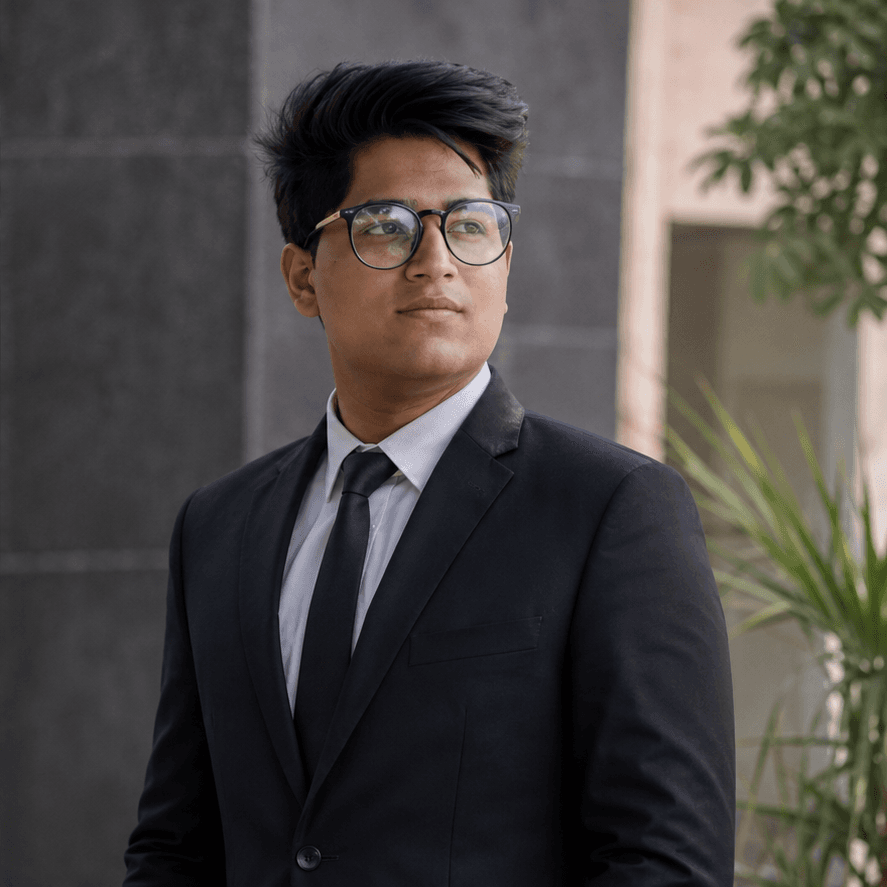 Mesum Ali, co-founder of DreiDevs